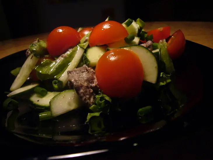 Тёплый салат с куриной печёнкой.: шаг 1