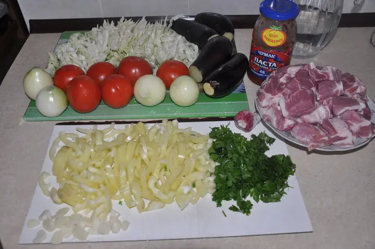 Мясное рагу "пальчики оближешь": шаг 1