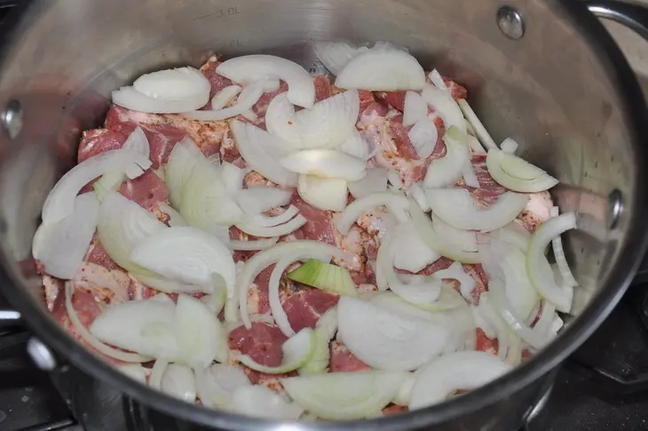 Мясное рагу "пальчики оближешь": шаг 2