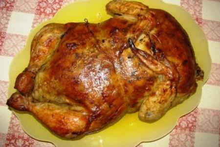 Праздничная курица, фаршированная лисичками, сыром и шпинатом: шаг 5