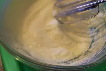 Печенье  кокосовое с орехами и манго: шаг 3