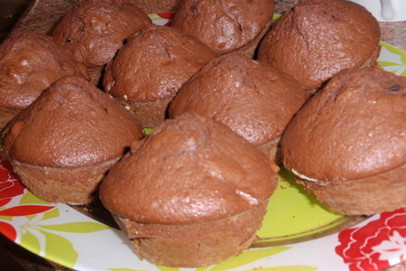 Мини-кексы с какао, черносливом и орехами: шаг 3