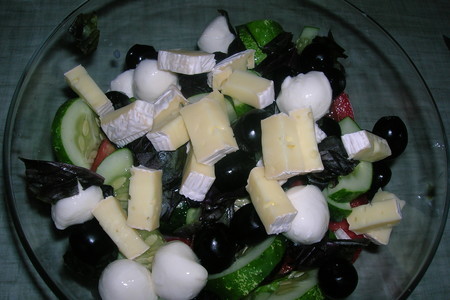 Крестьянский салат с сыром: шаг 3