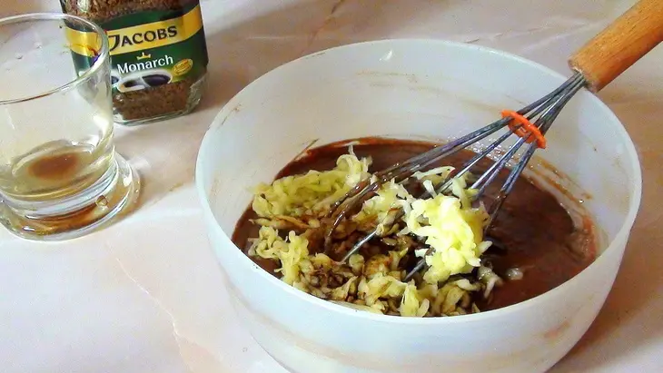 Шоколадный кекс с кабачком! кабачковые цукаты, как очень вкусный бонус (дуэль).: шаг 5