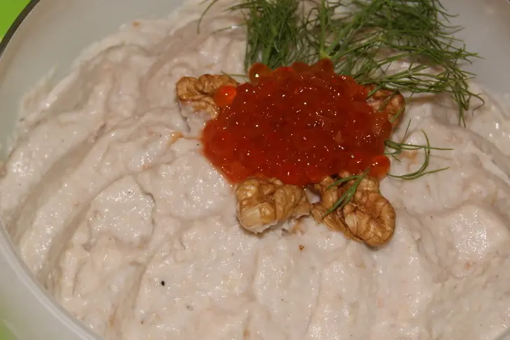 Скордаля  с орехами /σκορδαλια/: шаг 5