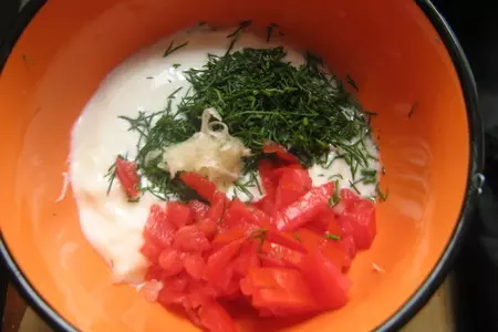 Половинки перцев, фаршированных булгуром и мясом.: шаг 10