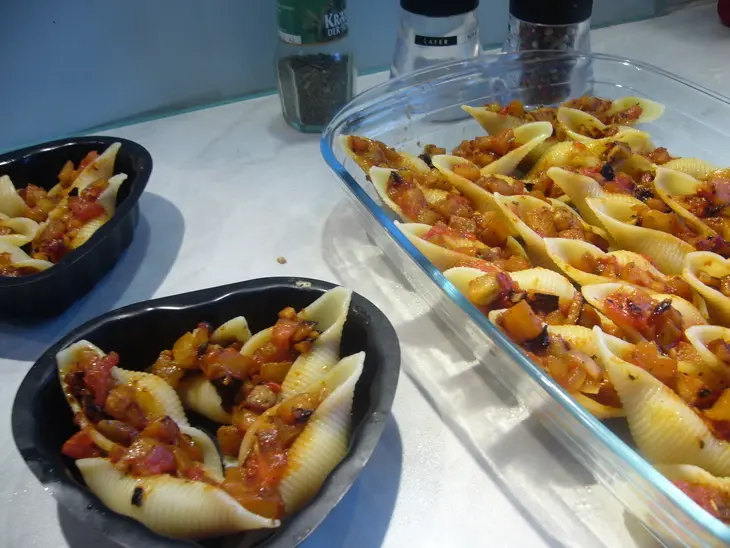 Фаршированные вегетарианские conchiglioni (гигантские ракушки): шаг 3