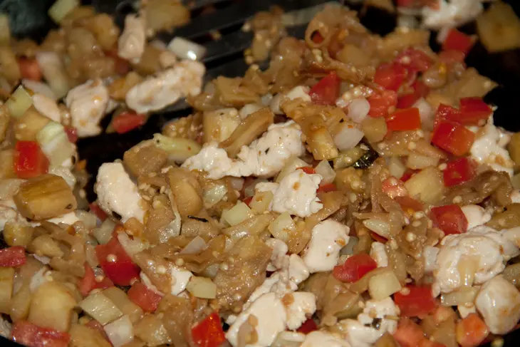 Баклажаны фаршированые с греческими нотками: шаг 10