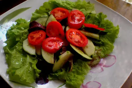 Теплый салат с куриной печенью и шампиньонами: шаг 1