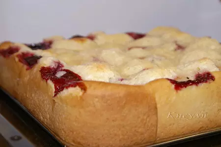 Сливовый пирог со сметанным кремом: шаг 8