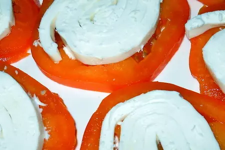 Помидорная закуска под соусом.: шаг 1