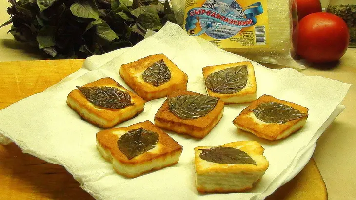 Летний салат-конструктор с жареным сыром и прочими «запасными частями»: шаг 2