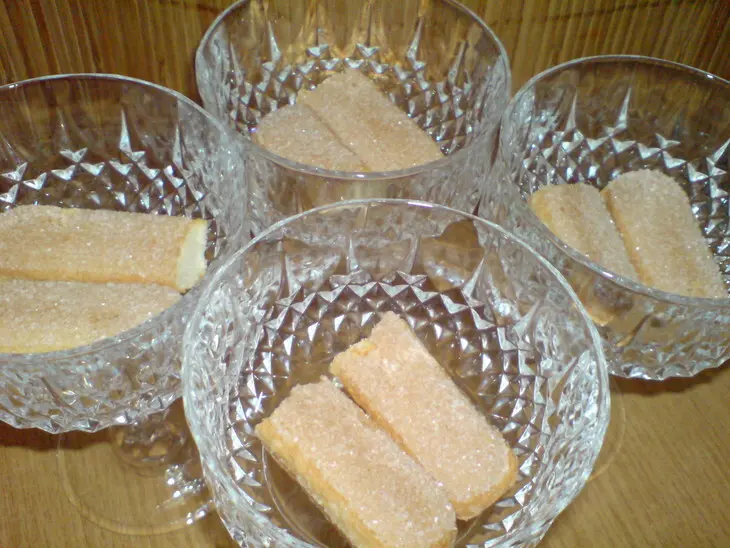 Десерт из маскарпоне и фламбированных нектаринов: шаг 5