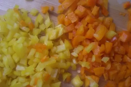 Чайный лосось с горчичным соусом на подушке из перловки с овощами.: шаг 16