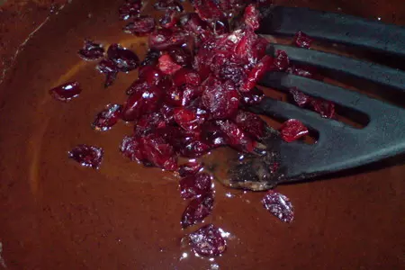Пирог с горьким шоколадом и грецкими орехами: шаг 1
