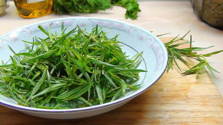 Пирог на простокваше с зеленью и яйцом. очень вкусное тесто!: шаг 7