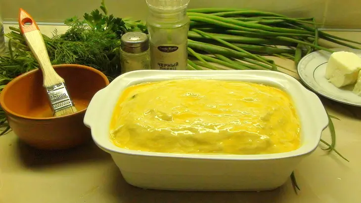 Пирог на простокваше с зеленью и яйцом. очень вкусное тесто!: шаг 12