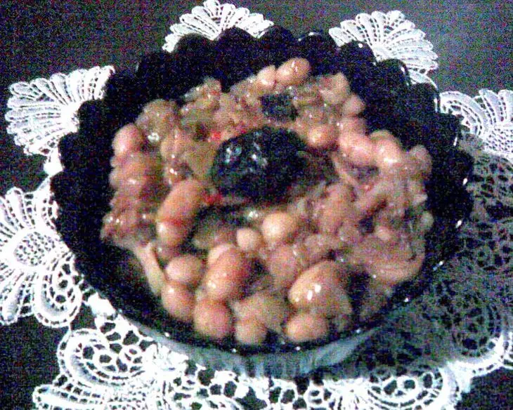 Фасоль, тушеная с черносливом и шампиньонами: шаг 1
