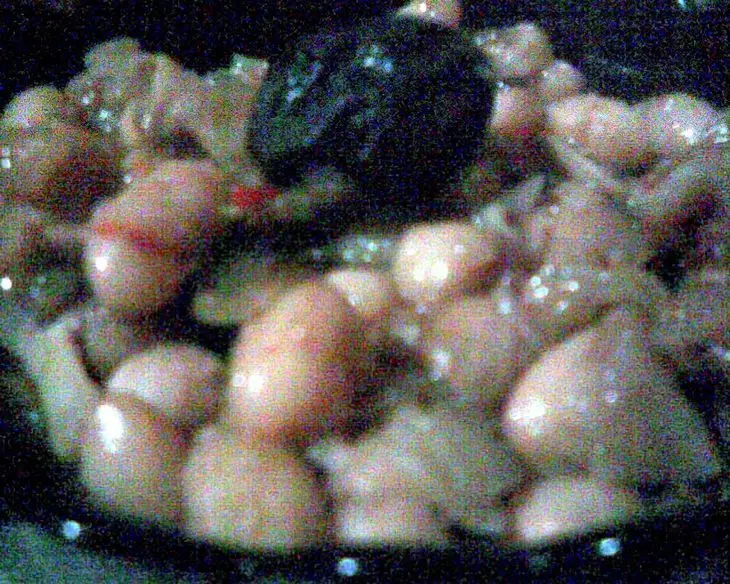 Фасоль, тушеная с черносливом и шампиньонами: шаг 2