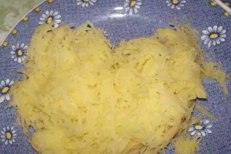 Мясные шарики в картофельной стружке в пароварке: шаг 2