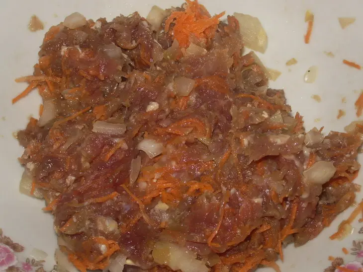 Мясные шарики в картофельной стружке в пароварке: шаг 3