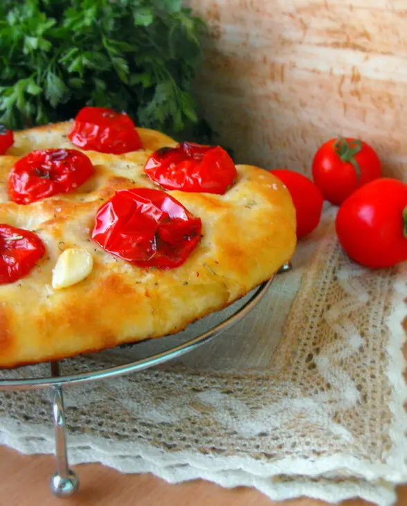 Картофельная фокачча с печеными помидорами: шаг 5