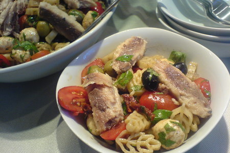 Макаронный салат с сардинами в масле: шаг 4