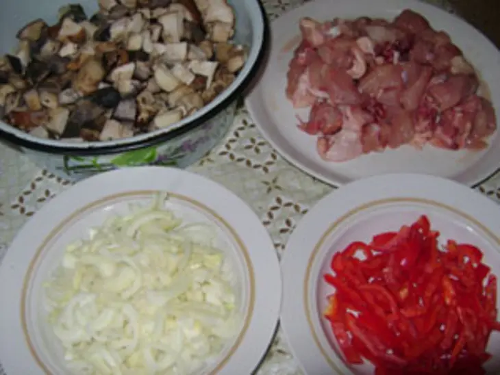 Курица с грибами: шаг 1