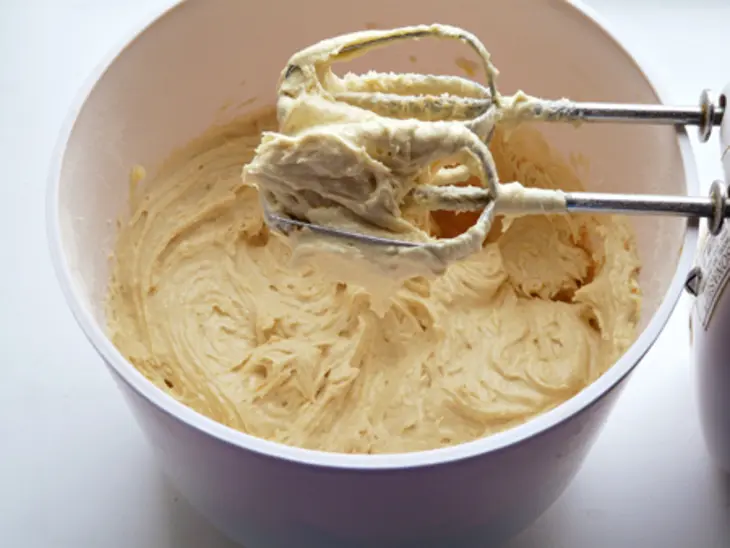 Быстрое печенье с черносливом и грецкими орехами: шаг 4