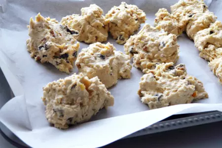 Быстрое печенье с черносливом и грецкими орехами: шаг 7