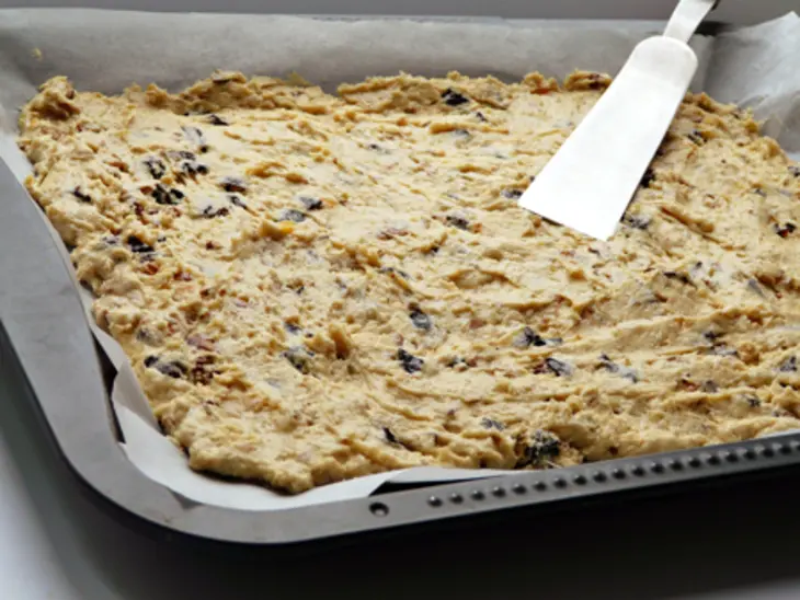 Быстрое печенье с черносливом и грецкими орехами: шаг 8