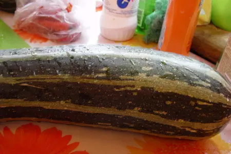 Кабачки маринованные сырые консервация: шаг 1