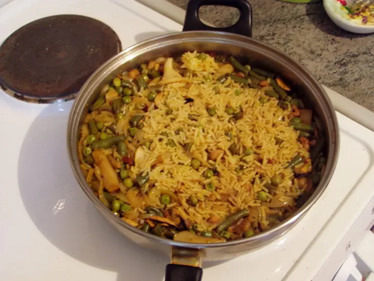 Паэлья с морепродуктами (очень быстрый рецепт): шаг 9
