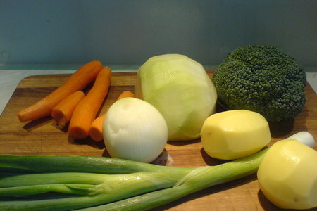 Густой овощной  суп с красной чечевицей: шаг 1