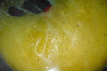 Куриные окорочка с паприкой и луком: шаг 6