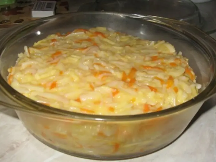 Сладкая запеканка из лапши с морковью и яблоками: шаг 3