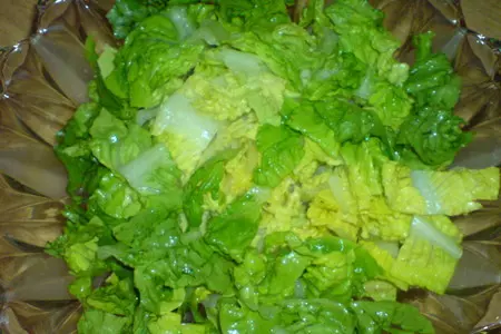 Салат зелёный с варёными яйцами и соусом из тунца: шаг 2
