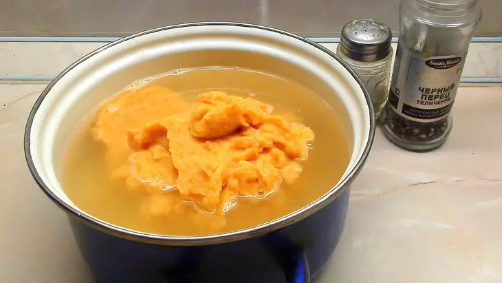 Густой супчик с фасолью и печёными сосисками: шаг 6