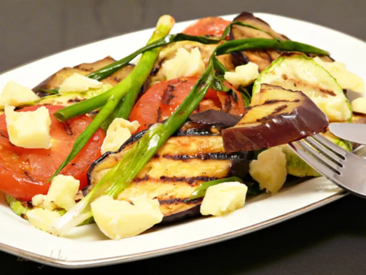 Жареные овощи с козьим сыром: шаг 4