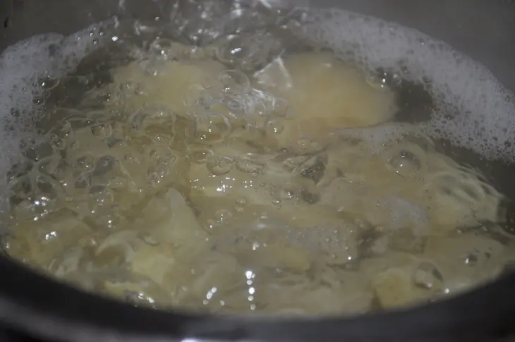 Картофельное пюре под шампиньонами: шаг 1