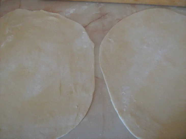 Равиоли со свеклой,творогом и пармезаном.: шаг 7