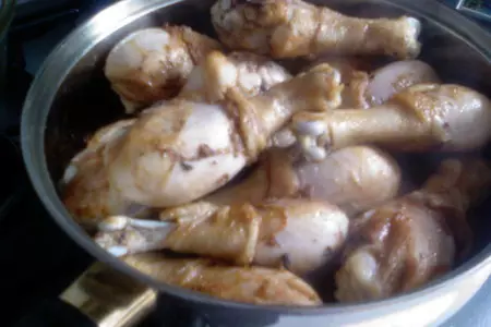 Острые куриные ножки, тушёные с помидорами: шаг 3