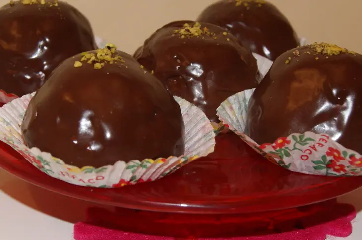 Трюфельные пирожные с черносливом/дуэль/: шаг 6