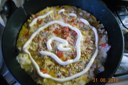 Филе кролика, запеченное в сметанно-сырном соусе с помидорами и грецким орехом: шаг 5