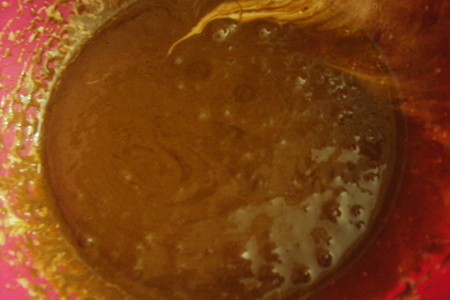 Пирожное с брауни и муссом из молочного шоколада и карамели /дуэль: шаг 2