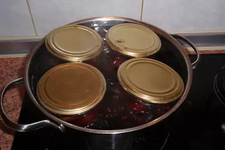 Слива маринованная к мясу: шаг 4