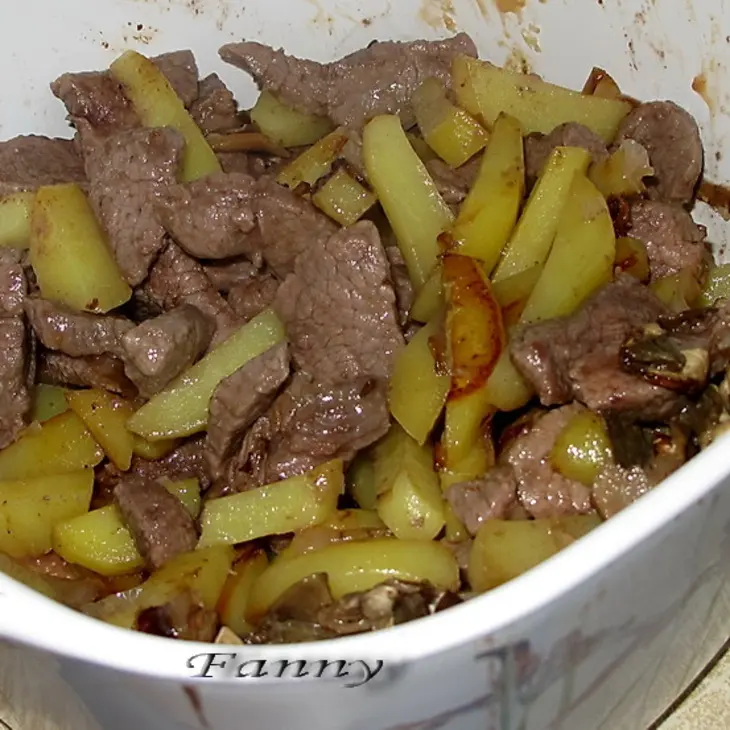 Тушеное мясо с грибами по-славянски: шаг 6