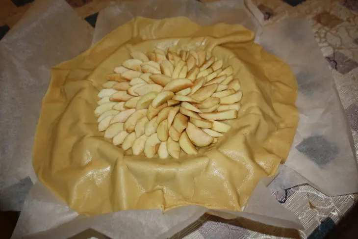 Сахарный яблочный пирог: шаг 11