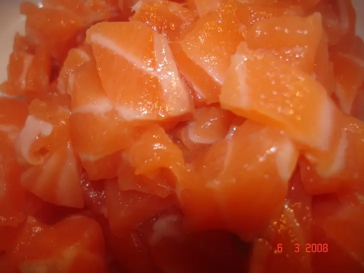 Тартар из семги с соусом: шаг 1