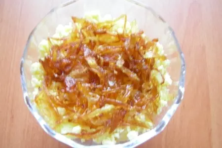 Салат с кальмарами: шаг 3
